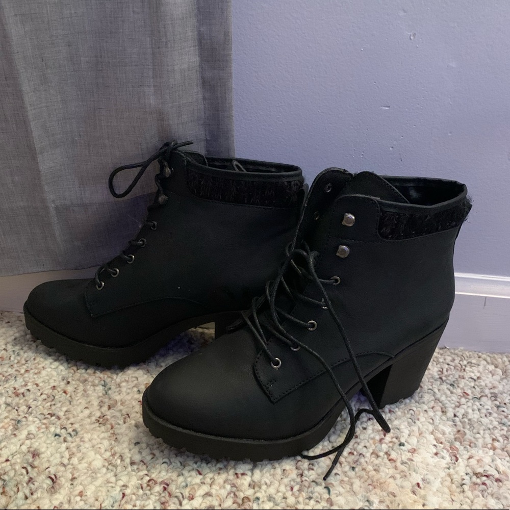 Black helped combat boots